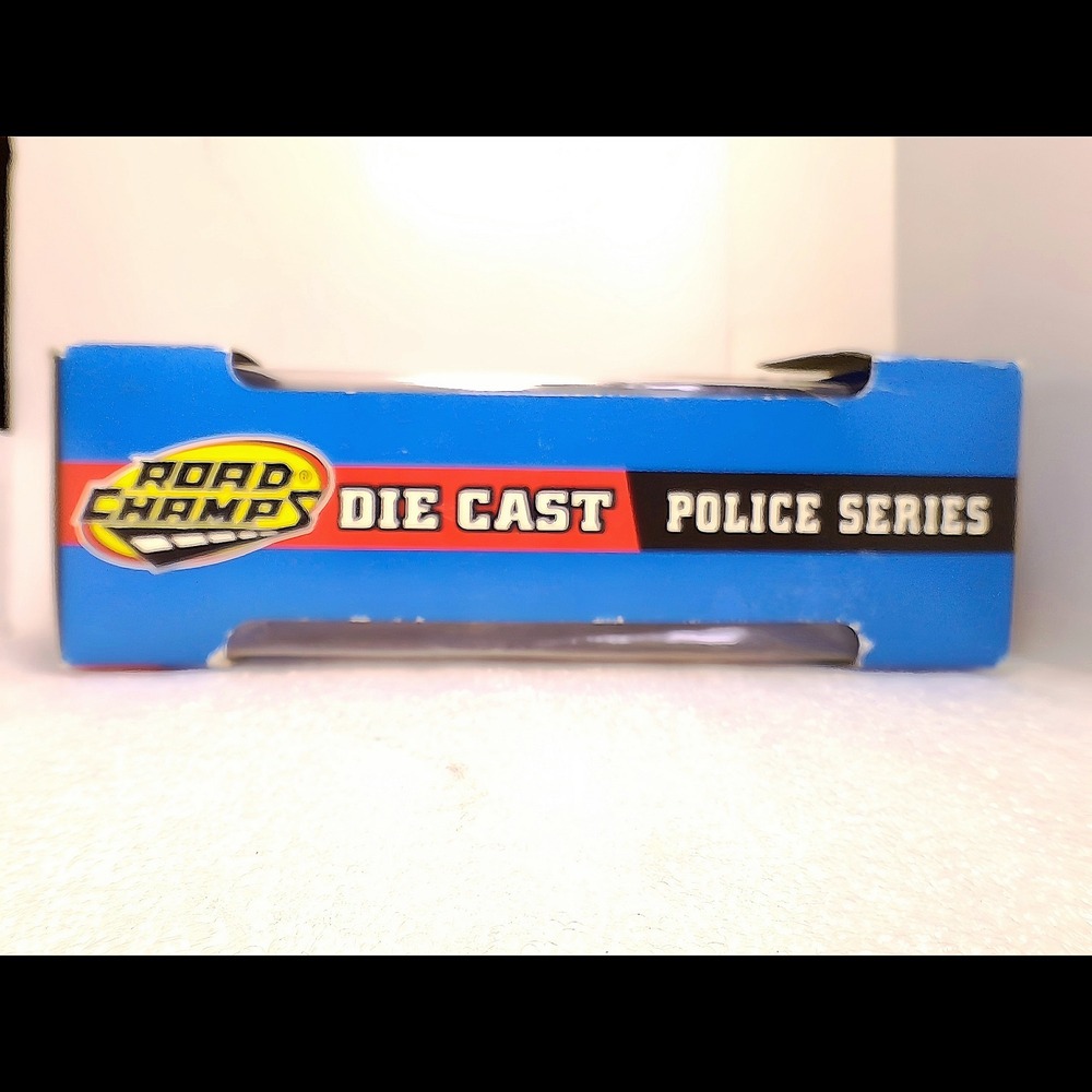 ROAD CHAMPS Police Car Kids 1/43 Tan New Iowa State Patrol Die Cast 64305 1998 - Picture 13 of 16